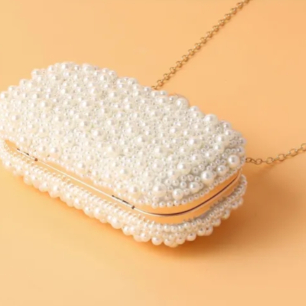 Simone - Pearl Hand Clutch - Picture 8 of 11